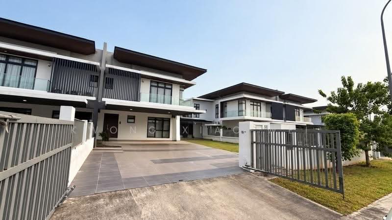 Semi-Detached House for Sale in Sungai Buloh (Selangor) - Kwong Xiao Wei - Exterior - PropertyGuru.com.my