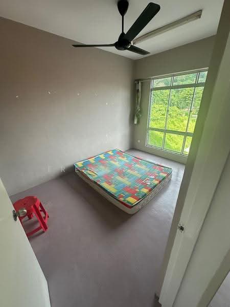Pangsapuri untuk Dijual di Suria Vista Apartment - Freddy Tan - Bedroom - PropertyGuru.com.my