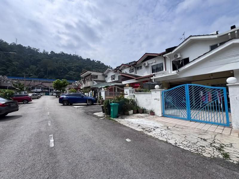 Terraced House for Sale in Taman Saga (Ampang) - Loh KC - Exterior - PropertyGuru.com.my