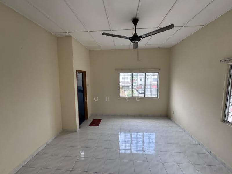 Terraced House for Sale in Taman Saga (Ampang) - Loh KC - Living Room - PropertyGuru.com.my