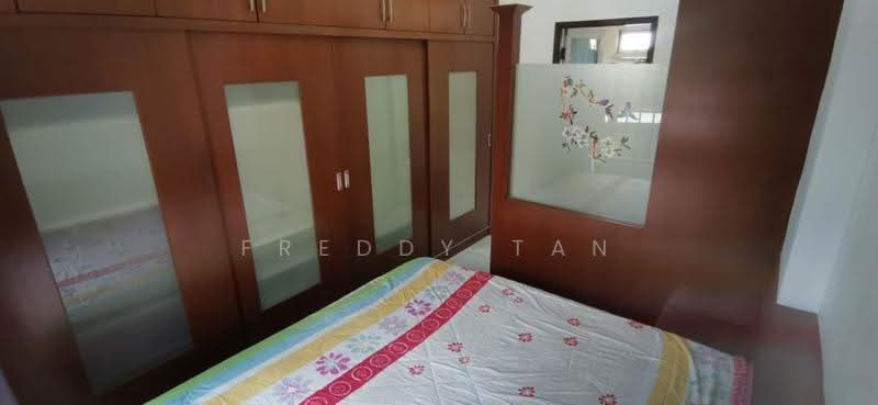 Kondominium untuk Dijual di Putra Place Condominium - Freddy Tan - Bedroom - PropertyGuru.com.my