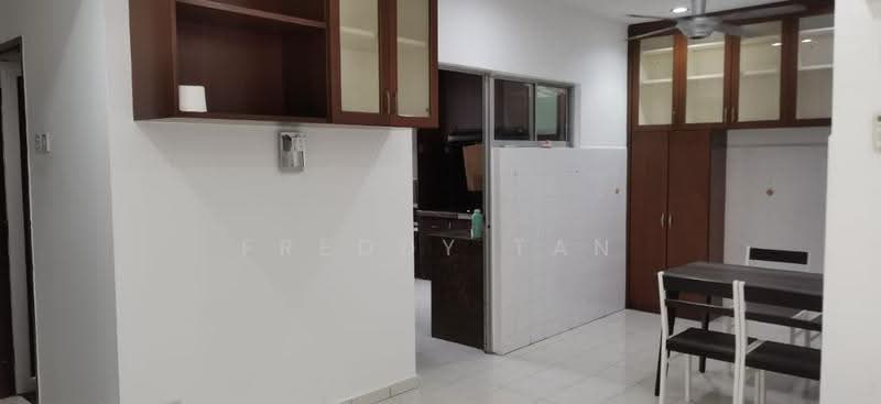 Kondominium untuk Dijual di Putra Place Condominium - Freddy Tan - PropertyGuru.com.my