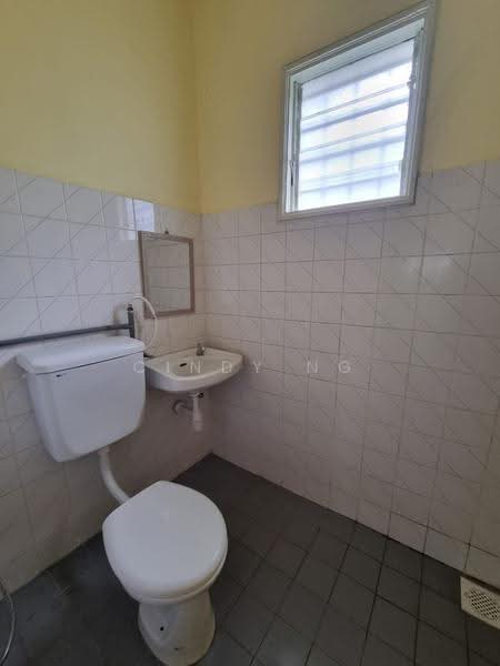 Apartment for Sale at USJ 6 - Cindy Ng - Bathroom - PropertyGuru.com.my