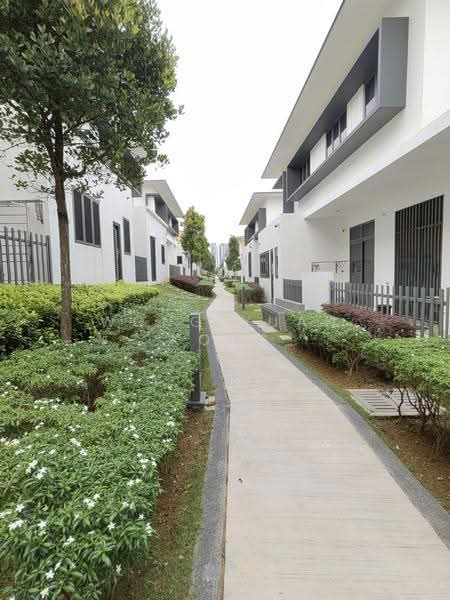 Rumah Berkembar untuk Dijual di Setia Alam (Selangor) - Wong Yuan Kong - PropertyGuru.com.my