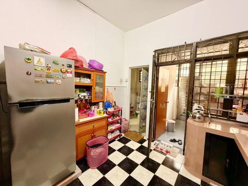 2-storey Terraced House for Sale in Johor Bahru (Johor) - Cavin Sim - Kitchen - PropertyGuru.com.my
