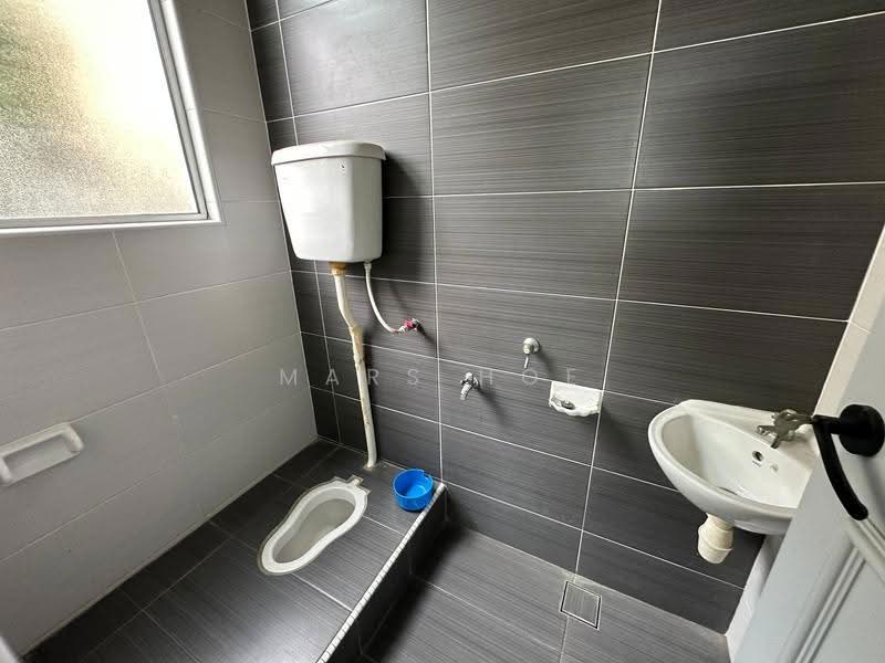 Rumah Berkembar untuk Dijual di Taman Nusa Bestari (Iskandar Puteri (Nusajaya)) - Mars Hoe - Bathroom - PropertyGuru.com.my