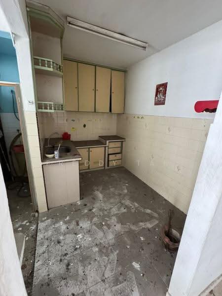 Apartment for Sale at Desa Green - Freddy Tan - Kitchen - PropertyGuru.com.my