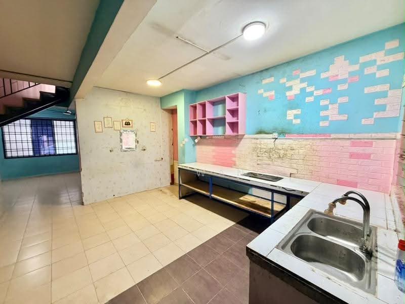 Rumah Teres 2-Tingkat untuk Dijual di Taman Scientex Pasir Gudang (Pasir Gudang) - Seri Wangi - Kitchen - PropertyGuru.com.my