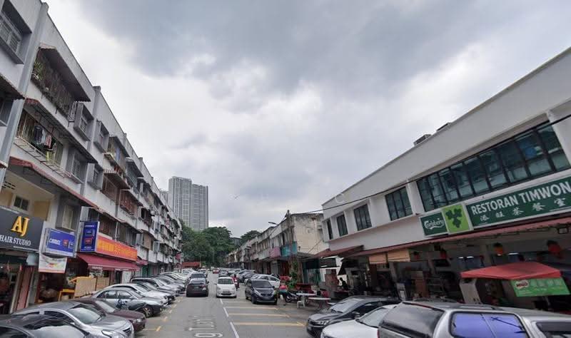 Kedai untuk Disewa di Kampung Baru Salak Selatan (Salak South) - Loh KC - Exterior - PropertyGuru.com.my