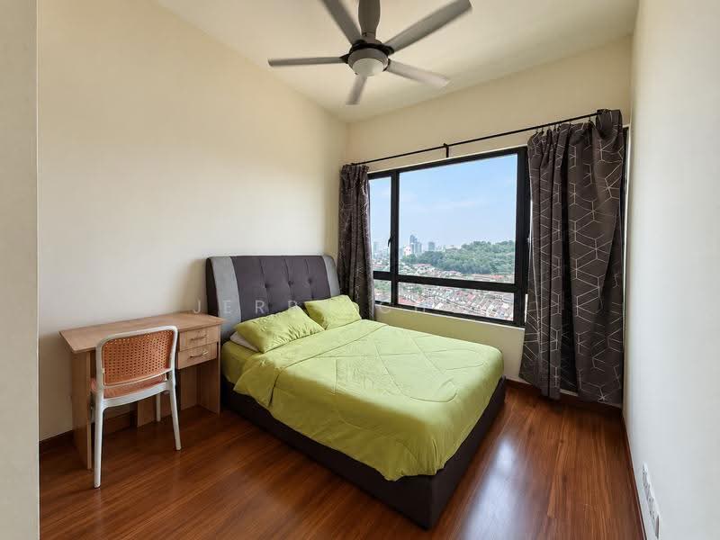 Kediaman Servis untuk Disewa di Petalz Residences - Jerry Chow - Bedroom - PropertyGuru.com.my