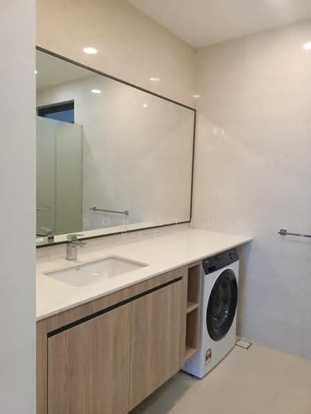 Kediaman Servis untuk Dijual di 10 Stonor - Soh Siew Siew - Bathroom - PropertyGuru.com.my