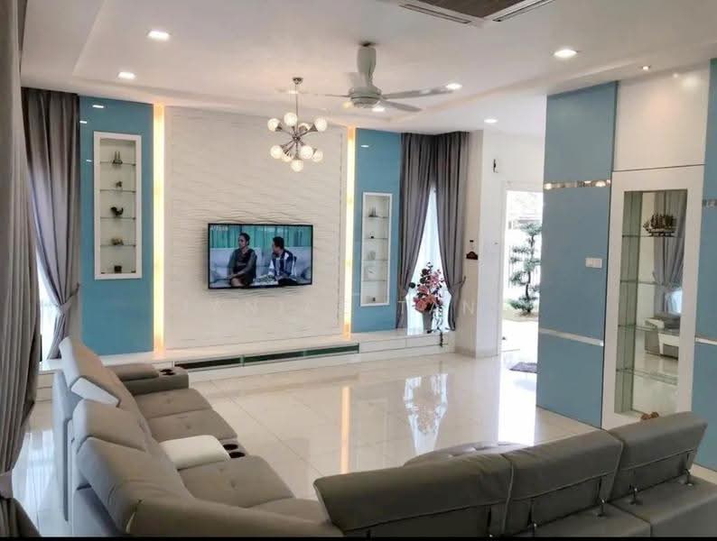 Bungalow House for Rent in Ambang Botanic (Klang) - Janice Tang - Living Room - PropertyGuru.com.my