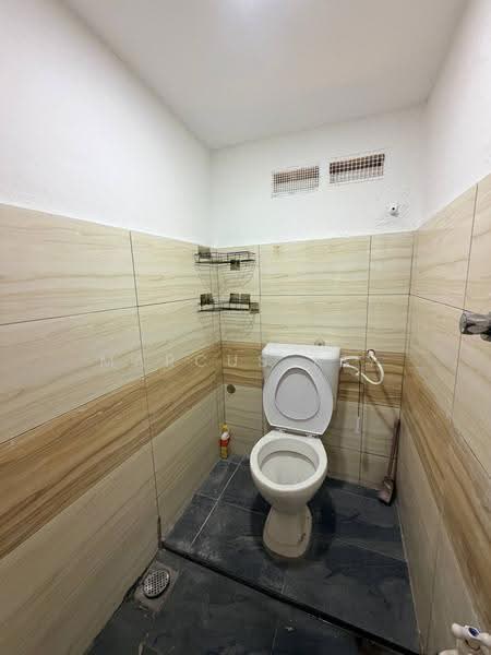 Rumah Teres 2-Tingkat untuk Dijual di Bandar Baru Permas Jaya (Permas Jaya) - Marcus Tey - Bathroom - PropertyGuru.com.my