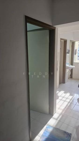 Pangsapuri untuk Dijual di Desa Indah Block 33 - Freddy Tan - Interior - PropertyGuru.com.my