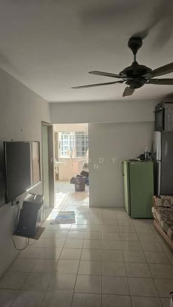 Pangsapuri untuk Dijual di Desa Indah Block 33 - Freddy Tan - Living Room - PropertyGuru.com.my