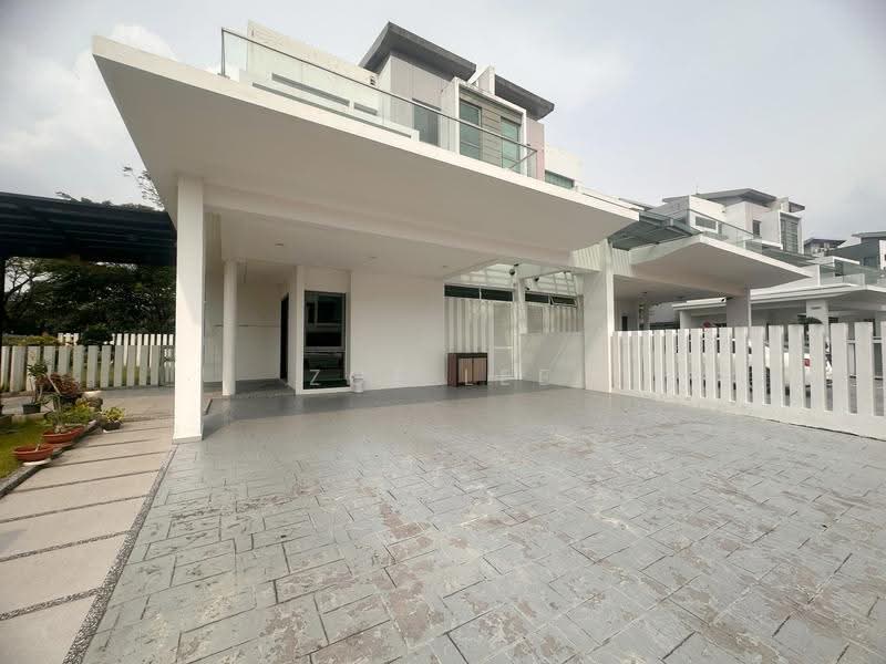 Semi-Detached House for Sale in Taman Molek (Johor Bahru) - Zoe Lee - Exterior - PropertyGuru.com.my