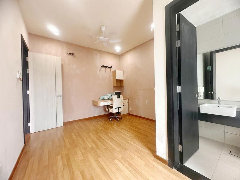 Semi-Detached House for Sale in Taman Molek (Johor Bahru) - Zoe Lee - Study - PropertyGuru.com.my