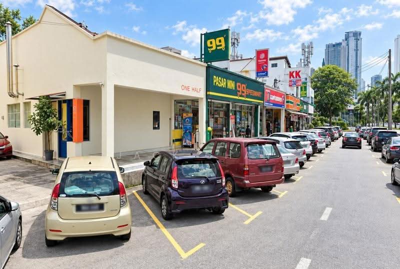 Shop for Rent in Petaling Jaya (Selangor) - Jack Chan - Exterior - PropertyGuru.com.my