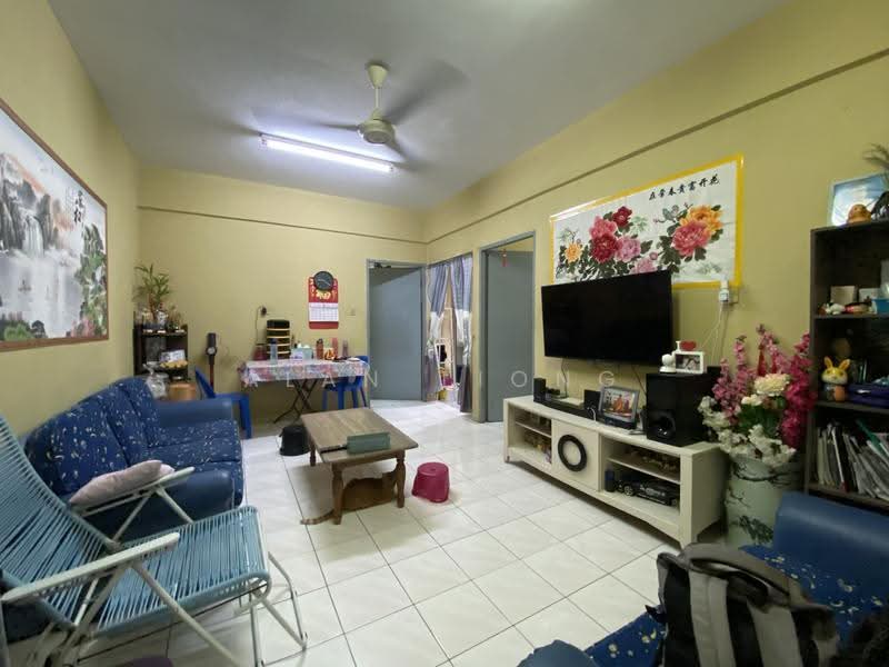 Apartment for Sale at Regency Park - Alan Tiong - Living Room - PropertyGuru.com.my