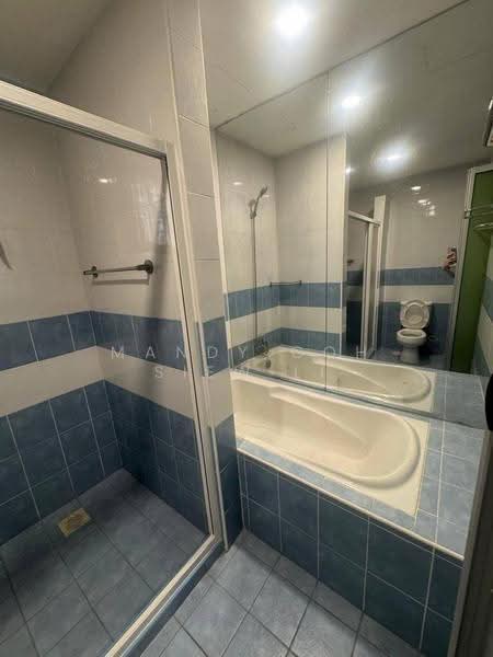 Pangsapuri untuk Disewa di Danga View Apartment - Mandy Goh Siew Li - Bathroom - PropertyGuru.com.my