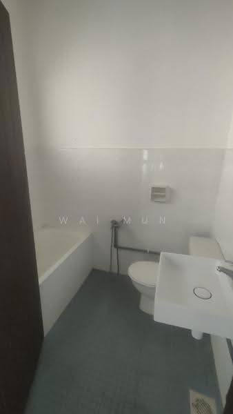 Rumah Teres 2-Tingkat untuk Disewa di Taman Segar (Cheras) - Wai Mun - Bathroom - PropertyGuru.com.my
