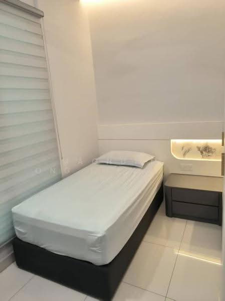 Condominium for Rent at Ferringhi Residence 2 - Magnumm Ong Theng Shen - Bedroom - PropertyGuru.com.my