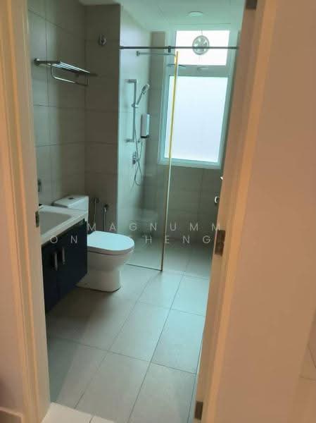 Condominium for Rent at Ferringhi Residence 2 - Magnumm Ong Theng Shen - Bathroom - PropertyGuru.com.my