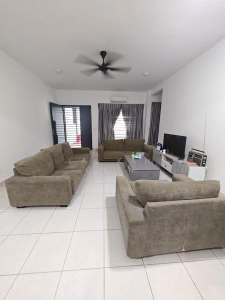 2-storey Terraced House for Sale in Taman Bukit Kepayang (Bukit Kepayang) - Lai Kah Chun - Living Room - PropertyGuru.com.my