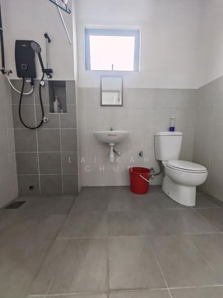 2-storey Terraced House for Sale in Taman Bukit Kepayang (Bukit Kepayang) - Lai Kah Chun - Bathroom - PropertyGuru.com.my