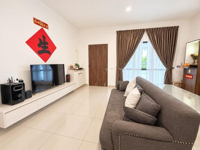 Townhouse for Rent in Eco Ardence (Setia Alam) - Lim Lee Lee - Living Room - PropertyGuru.com.my