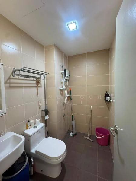 Kediaman Servis untuk Dijual di Pandan Residence - Mandy Goh Siew Li - Bathroom - PropertyGuru.com.my