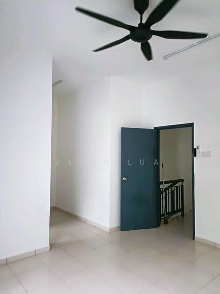 Rumah Teres 2-Tingkat untuk Disewa di Bandar Seri Alam (Masai) - Vlien Lua - PropertyGuru.com.my