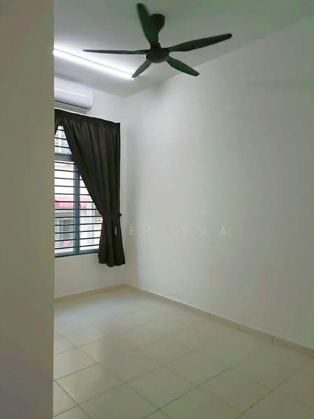 Rumah Teres 2-Tingkat untuk Disewa di Bandar Seri Alam (Masai) - Vlien Lua - PropertyGuru.com.my