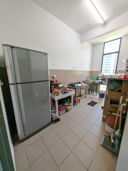 Rumah Teres 2-Tingkat untuk Dijual di Bandar Seri Alam (Masai) - Kimi Kiu - Kitchen - PropertyGuru.com.my