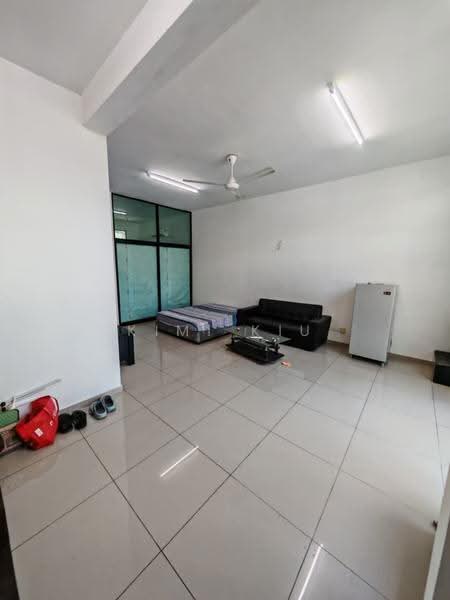Rumah Teres 2-Tingkat untuk Dijual di Bandar Seri Alam (Masai) - Kimi Kiu - Living Room - PropertyGuru.com.my