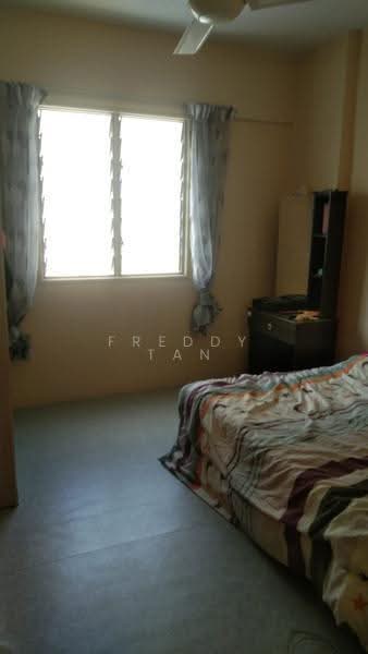 Pangsapuri untuk Dijual di Idaman Seroja - Freddy Tan - Bedroom - PropertyGuru.com.my