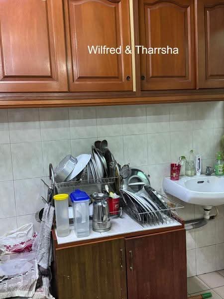 Pangsapuri untuk Dijual di Tropika Apartment - Tharrsha. T - Kitchen - PropertyGuru.com.my