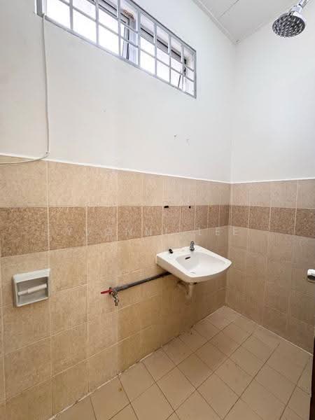 2-storey Terraced House for Rent in Seberang Perai (Penang) - Yvonne Lee - Bathroom - PropertyGuru.com.my