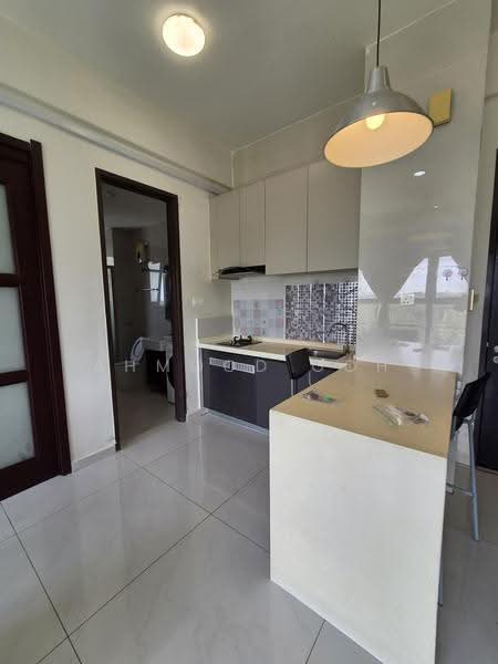 Condominium for Rent at Bay Point @ Country Garden Danga Bay - AhMood Goh - Kitchen - PropertyGuru.com.my