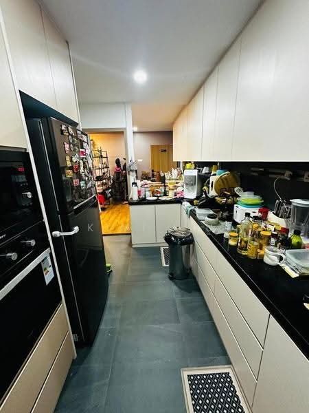 Pangsapuri untuk Dijual di East Bay (Seri Bayan) - Kimi Kiu - Kitchen - PropertyGuru.com.my