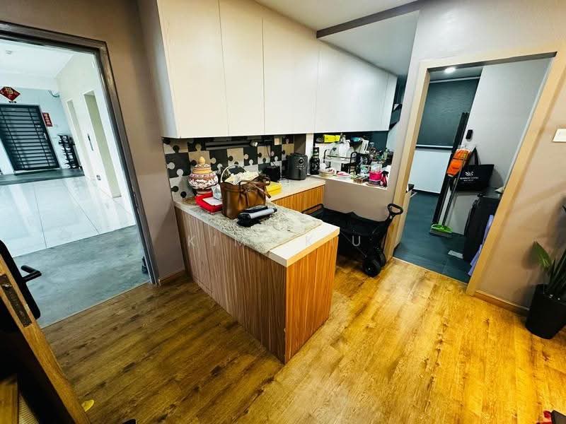 Pangsapuri untuk Dijual di East Bay (Seri Bayan) - Kimi Kiu - Kitchen - PropertyGuru.com.my