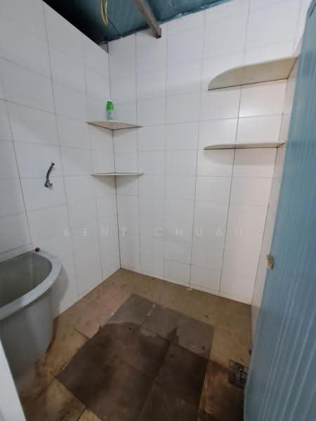 Warehouse for Rent in Butterworth (Penang) - Kent Chuah - Bathroom - PropertyGuru.com.my