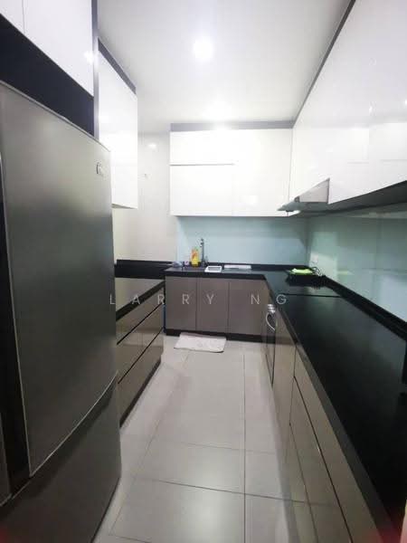Kondominium untuk Dijual di KSL D'Esplanade Residence - Larry Ng - Kitchen - PropertyGuru.com.my