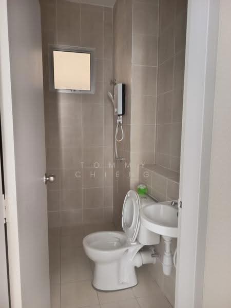 Kondominium untuk Disewa di Residensi Begonia - TOMMY CHIENG - Bathroom - PropertyGuru.com.my