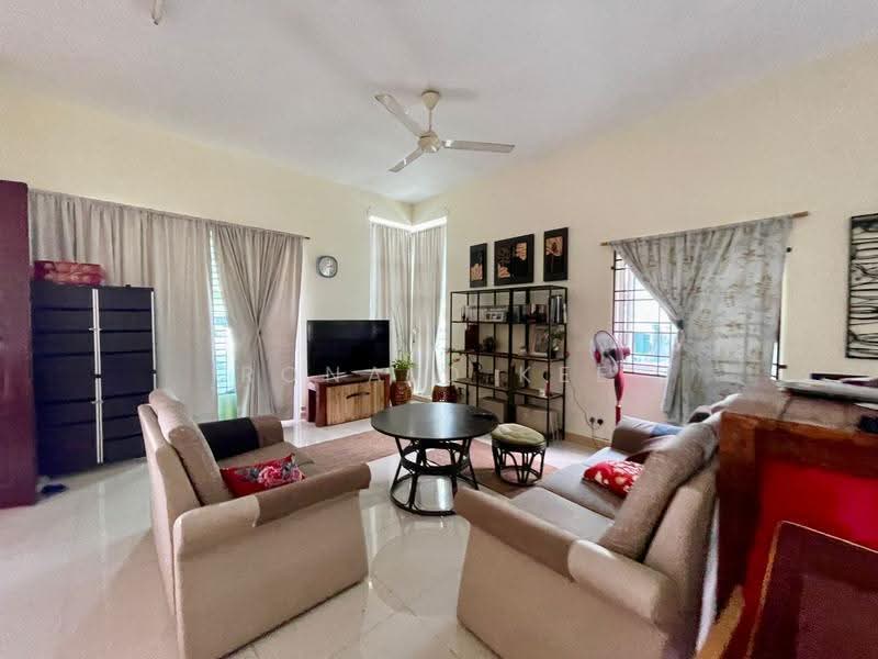 Rumah Berkembar untuk Dijual di Ashley Green (Gelugor) - Ronald Kee - Living Room - PropertyGuru.com.my
