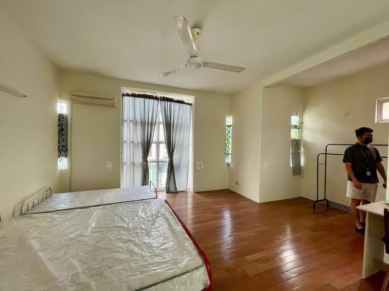 Rumah Berkembar untuk Dijual di Ashley Green (Gelugor) - Ronald Kee - Bedroom - PropertyGuru.com.my