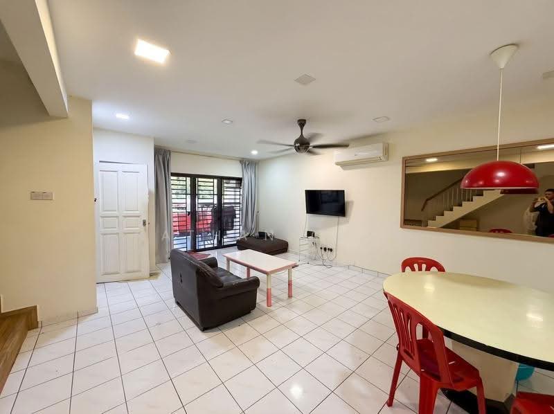 2-storey Terraced House for Sale in Bandar Baru Permas Jaya (Permas Jaya) - Nathan Chan - Living Room - PropertyGuru.com.my