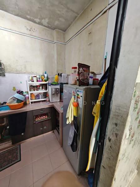 Flat for Sale at Perumahan Rakyat Lima Kedai - Jack Wong - Kitchen - PropertyGuru.com.my