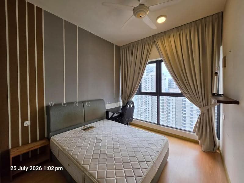 Condominium for Rent at Amberside @ Country Garden Danga Bay - Wong Shau Wei - Bedroom - PropertyGuru.com.my