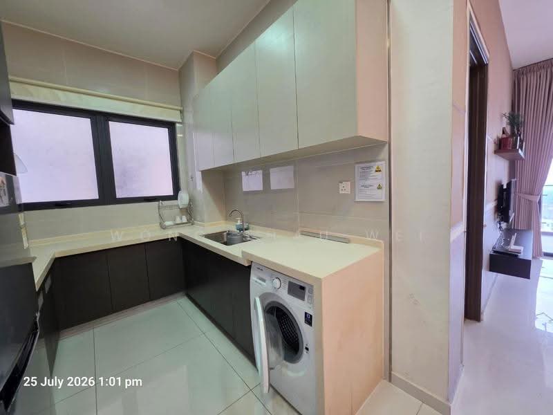 Condominium for Rent at Amberside @ Country Garden Danga Bay - Wong Shau Wei - Kitchen - PropertyGuru.com.my